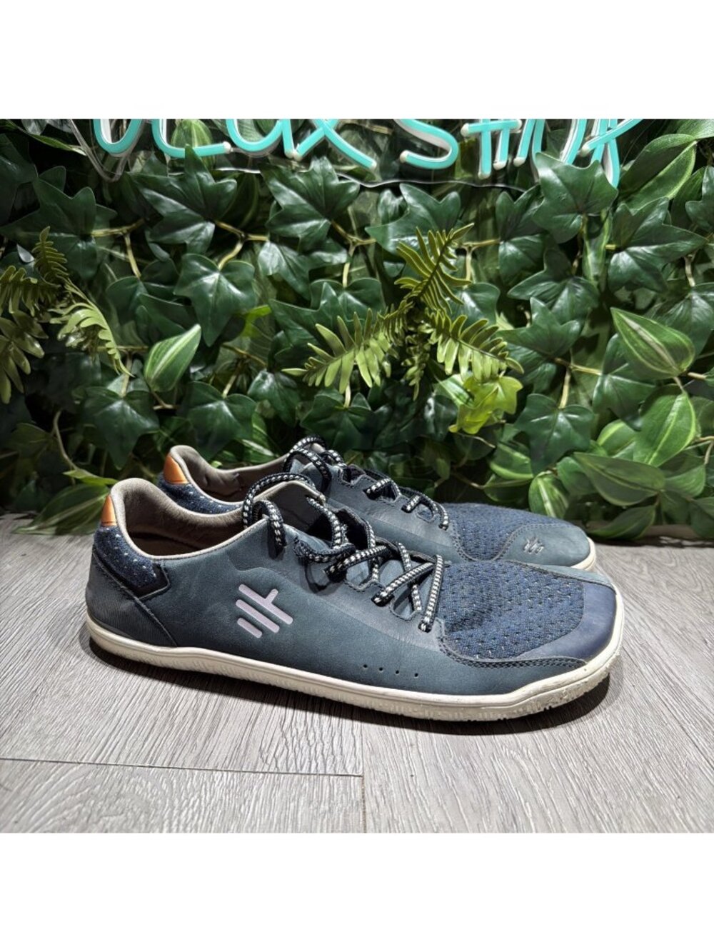 GROUNDZ B I O S  Barefoot Sneaker Men’s Navy Blue Size 10 Nubuck Slate
